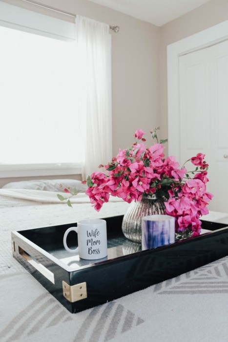 10 Ways to Make a Day at Your House Feel Like a Staycation. Click on over to the post to check it out! #quarantinetravel #staycation #elevateyoureveryday #everydayluxuries #staycationathome