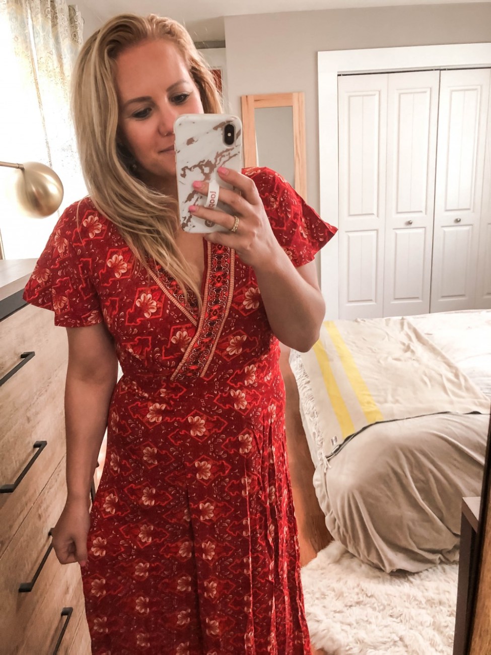 Amazing Amazon Fashion Finds All Under $30! Head over to the blog to check out all my finds!! #amazonfashion #amazonfinds #fashionunder30 #affordablefashion #affordablespringfashion