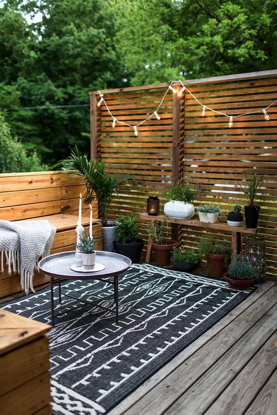 Beautiful outdoor spaces to help inspire you to elevate your outdoor living. #outdoorspaces #outdooroasis #outdoorliving