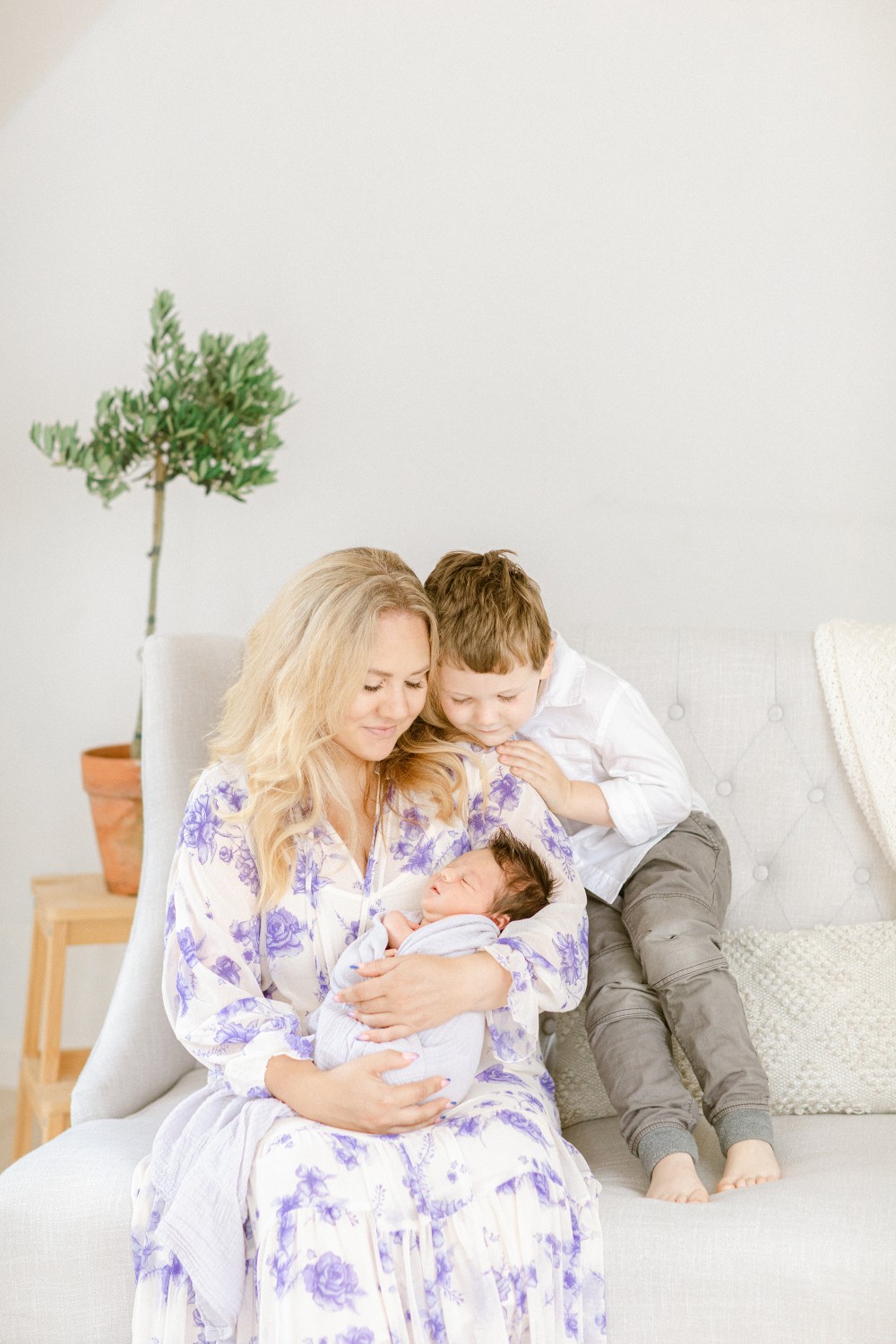 Sharing Cooper Ford's birth story with lots of newborn photoshoot ideas