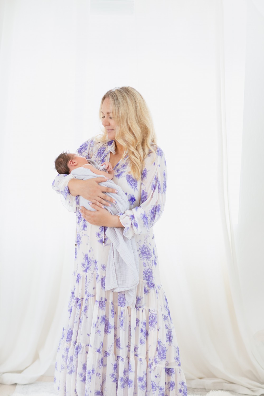 Sharing Cooper Ford's birth story with lots of newborn photoshoot ideas