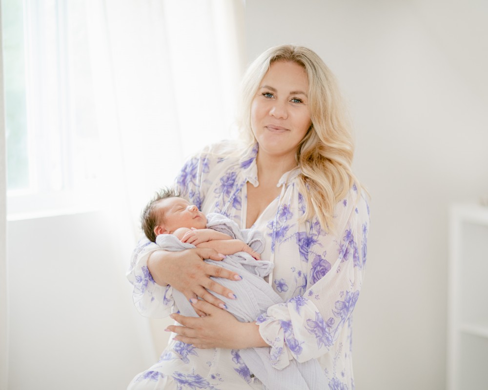 Sharing Cooper Ford's birth story with lots of newborn photoshoot ideas