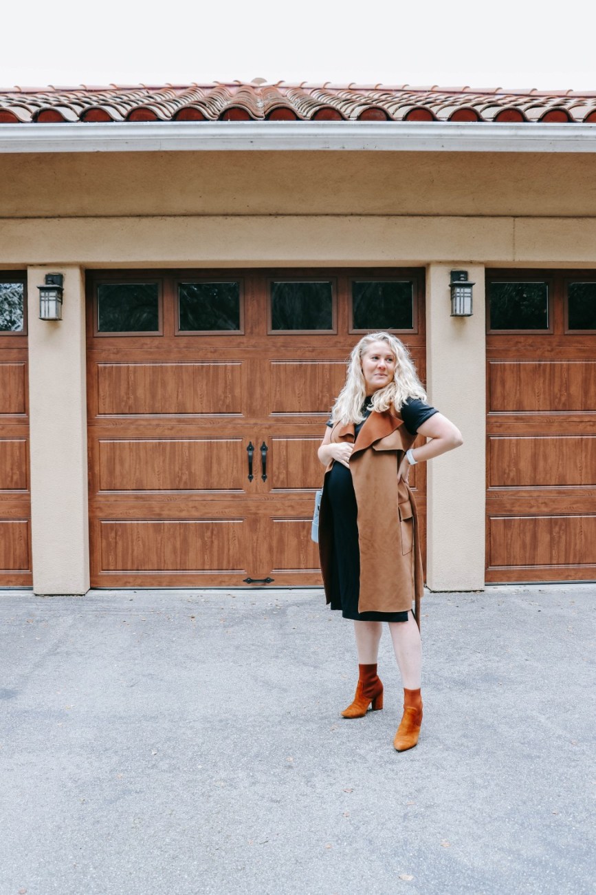 Workwear outfit ideas that are bump friendly.