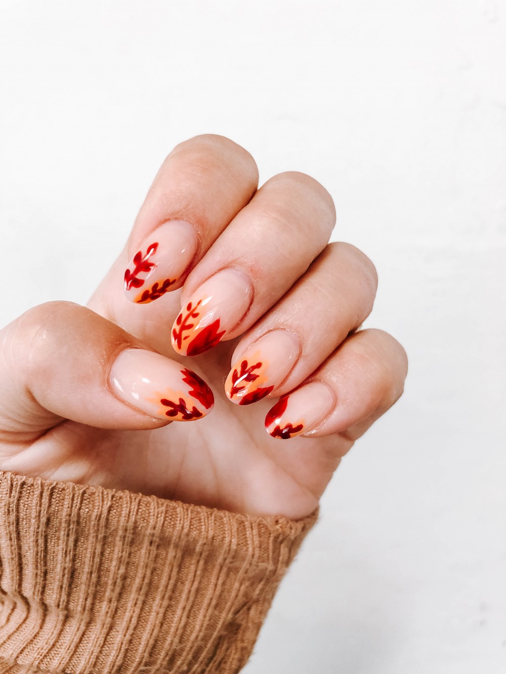 Fall 2021 nail art trend fall foliage nail art
