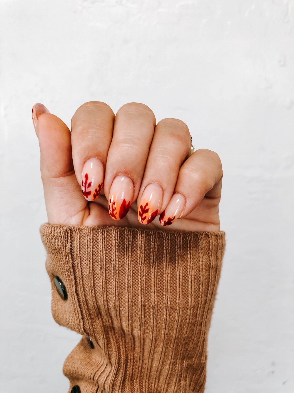 Fall 2021 nail art trend fall foliage nail art