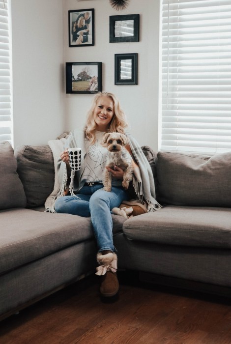 How to make sure your home and you are prepared for self quarantine due to the Coronavirus. I know it's scary times right now so I wanted to share what I've learned from medical professionals on what we should be doing to be prepared. Click on over to the post to give it a read and please pin to share with friends! #coronavirus #covid19 #selfquarantine