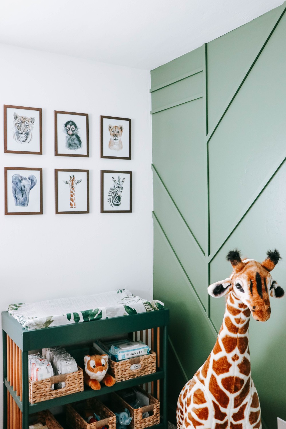 Mason on and Cooper's shared brother bedroom safari decor