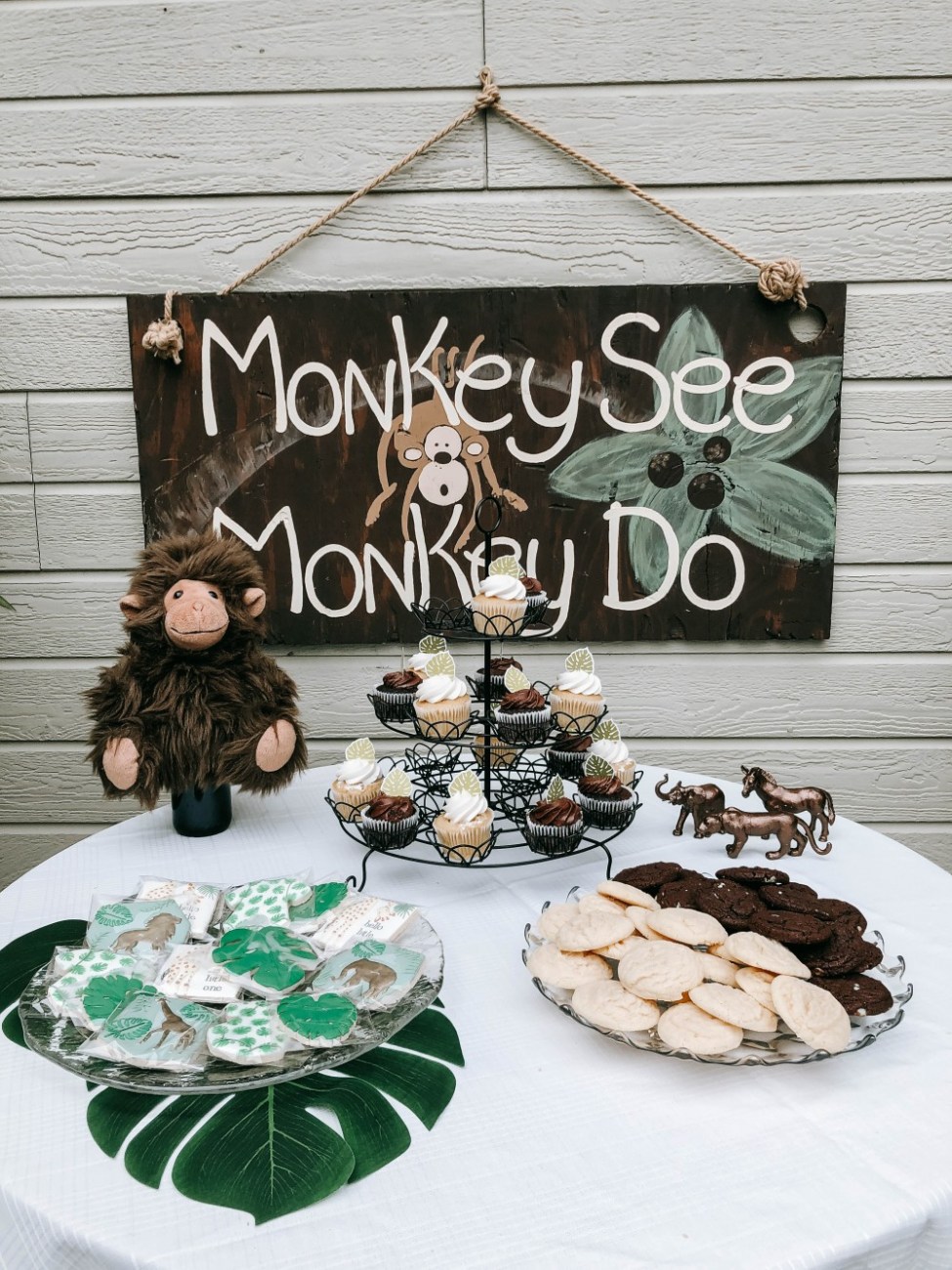Safari themed baby shower decor ideas