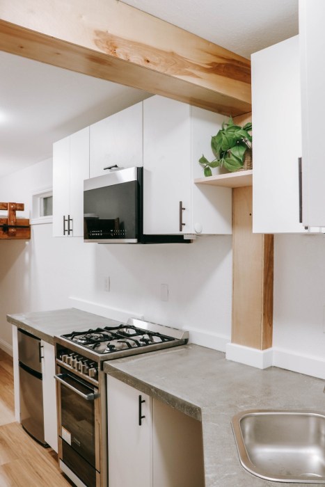 Home tour of our ADU/Tiny home that we recently completed. Sharing some progress photos as well. Head to the blog to check it out! #tinyhouse #tinyhome #homediy #homeproject