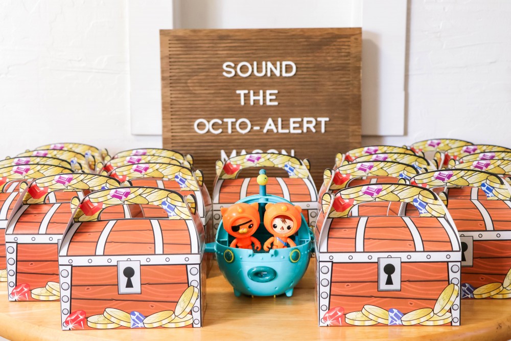 Last weekend we threw Mason an Octonauts themed third birthday party. I'm sharing all the details with you on the blog so click on over to check out the post! #ocotnauts #toddlerbirthdayparty #themedbirthdayparty #ocotnautsparty #partydecor #partysupplies #kidsbirthdayideas #toddlerbirthdayideas
