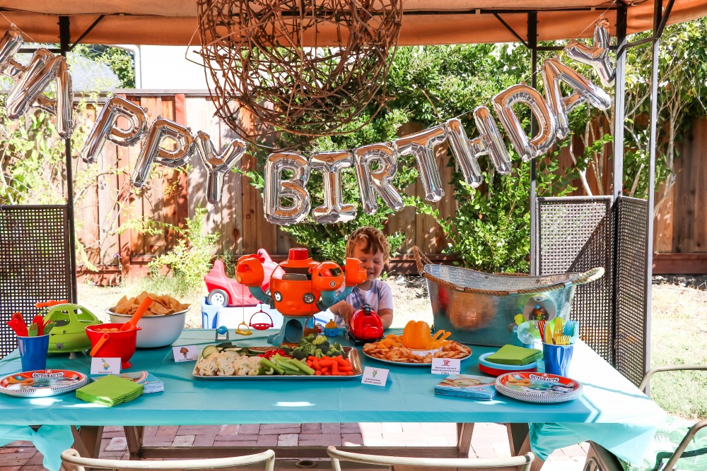 Last weekend we threw Mason an Octonauts themed third birthday party. I'm sharing all the details with you on the blog so click on over to check out the post! #ocotnauts #toddlerbirthdayparty #themedbirthdayparty #ocotnautsparty #partydecor #partysupplies #kidsbirthdayideas #toddlerbirthdayideas